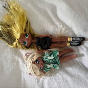 Lot of large LOL dolls… I also have tons of the smaller dolls and a car.